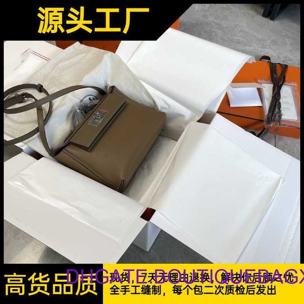 original edition designer hremm 2424 kelys's bags for sale weima beige handbag women's bag 2424 mini caramel gold brown elephant g
original edition designer hremm 2424 kelys's bags for sale weima beige handbag women's bag 2424 mini caramel gold brown elephant g