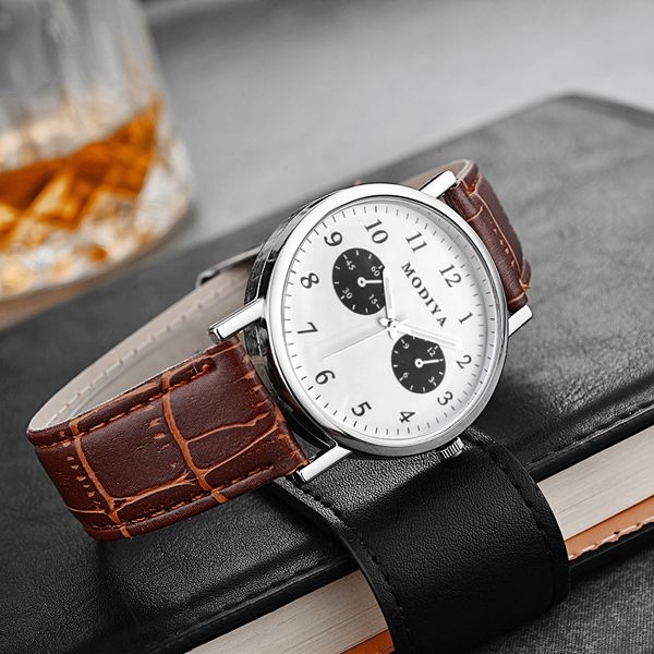 women watches ladies gold watch luxury fashion classic watch women watches geneva rhinestones horloge sprite watch, Slivery;brown
women watches ladies gold watch luxury fashion classic watch women watches geneva rhinestones horloge sprite watch, Slivery;brown