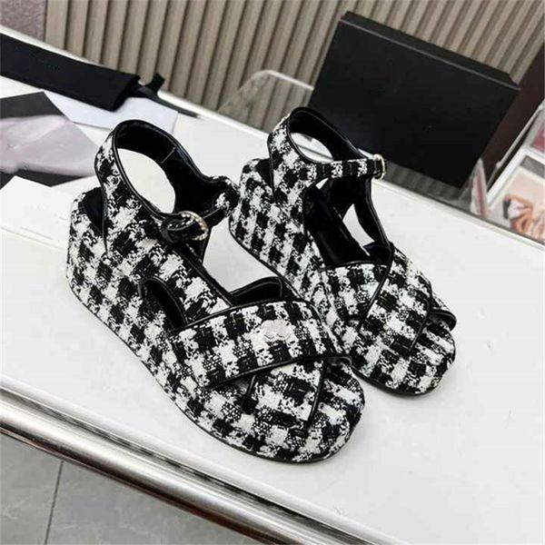 luxury design sandals 2023 fashion channel women summer high heels leather cross lace up student casual slippers 012-014, Black
luxury design sandals 2023 fashion channel women summer high heels leather cross lace up student casual slippers 012-014, Black