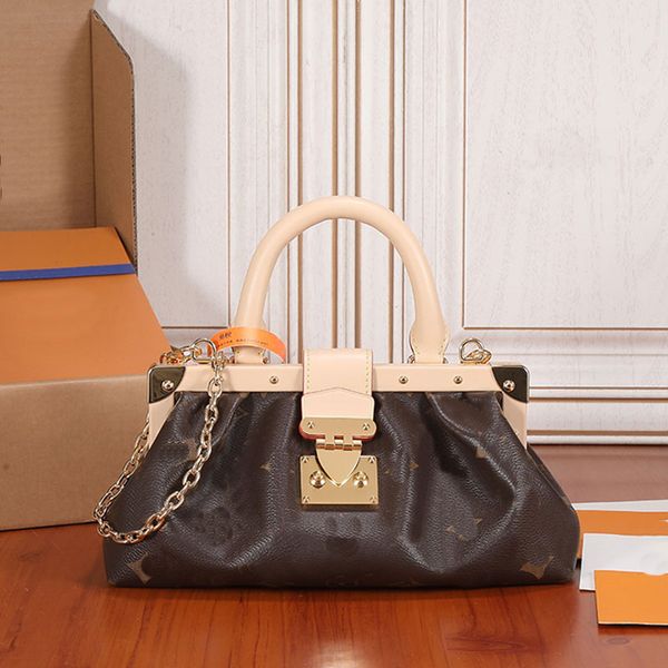 clutch bag women handbag purse coated canvas tote bags calfskin leather evening hand bags classic lock metal corners crossbody bags designer
clutch bag women handbag purse coated canvas tote bags calfskin leather evening hand bags classic lock metal corners crossbody bags designer