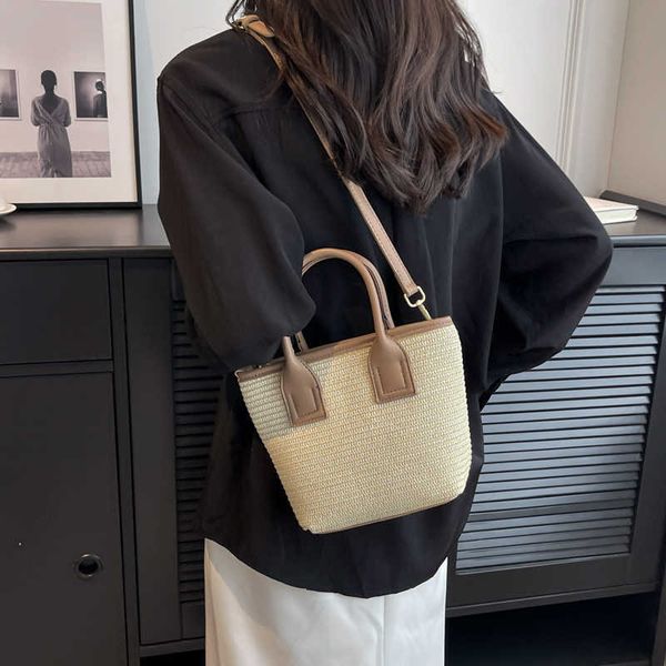 small straw bags with short handle for women summer crossbody lady travel handbags female shoulder bag 230424
small straw bags with short handle for women summer crossbody lady travel handbags female shoulder bag 230424