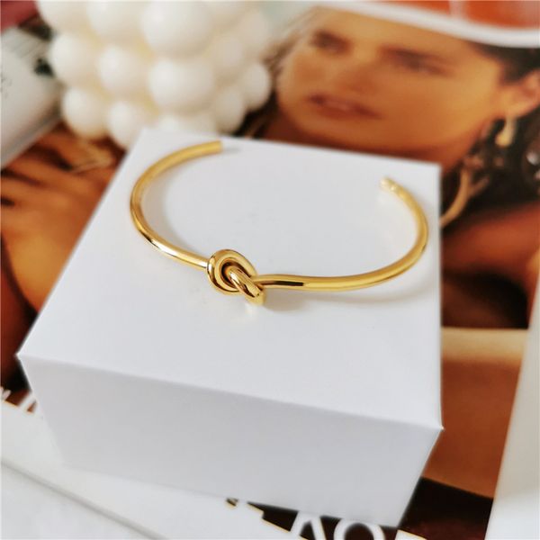 high end luxury fashion knot sracelet titanium steel plated 18k rose sold essential sracelet for couples holiday sift s, Black
high end luxury fashion knot sracelet titanium steel plated 18k rose sold essential sracelet for couples holiday sift s, Black