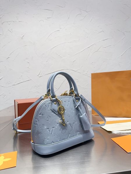 designer shell bag alma luxurys bb embroidery thread embossing classic ladies handbag women crossbody handbag shoulder totes bags purses
designer shell bag alma luxurys bb embroidery thread embossing classic ladies handbag women crossbody handbag shoulder totes bags purses