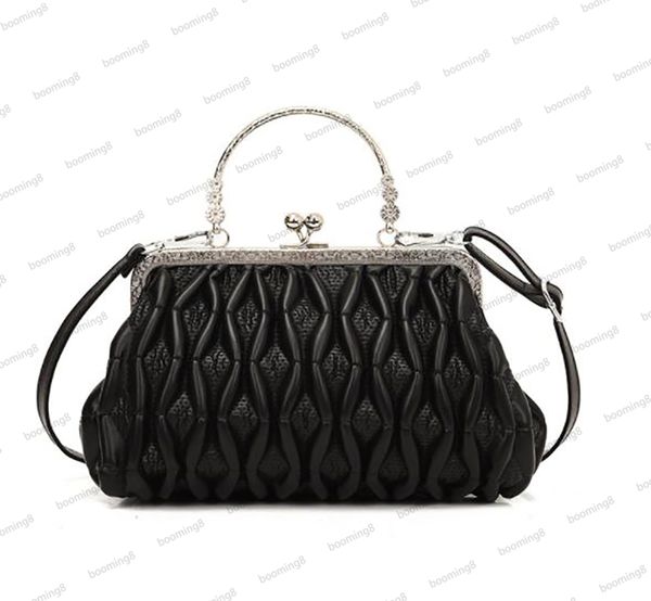 designer bag, new trendy women's bag, retro pleated shoulder bag, personalized clip on crossbody bag, handbag
designer bag, new trendy women's bag, retro pleated shoulder bag, personalized clip on crossbody bag, handbag