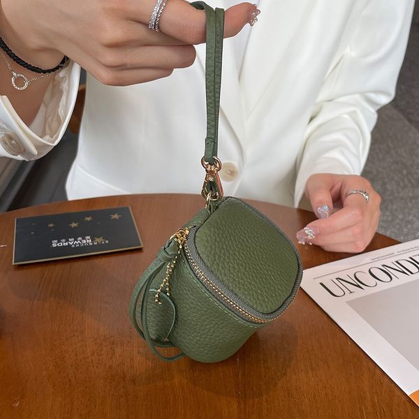 evening bags ladies genuine leather coin key headphones lipstick air cushion fashion mini toiletry cosmetic pouch 230509
evening bags ladies genuine leather coin key headphones lipstick air cushion fashion mini toiletry cosmetic pouch 230509