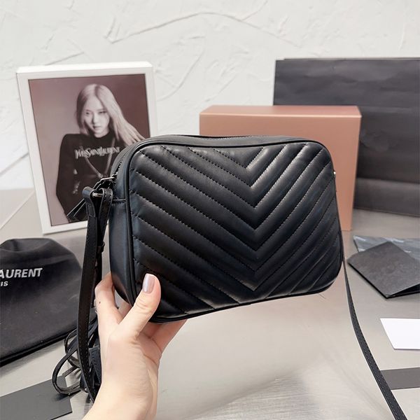 popular luxury designer flow lou tassel hanger handbag women's leather shoulder bag tassel messenger wallet designer crossbody bag even
popular luxury designer flow lou tassel hanger handbag women's leather shoulder bag tassel messenger wallet designer crossbody bag even