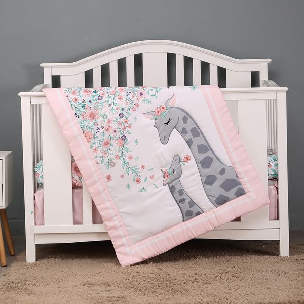 bedding sets 3pcs micro fiber brushed baby crib bedding set pink girrafe design for girls including quilt crib sheet crib skirt 230510
bedding sets 3pcs micro fiber brushed baby crib bedding set pink girrafe design for girls including quilt crib sheet crib skirt 230510
