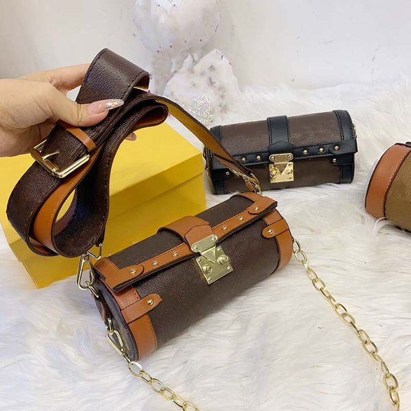2023 new bag women's bag crossbody bag babylon tube bag women's round shoulder chain bag versatile fashion handheld wallet
2023 new bag women's bag crossbody bag babylon tube bag women's round shoulder chain bag versatile fashion handheld wallet