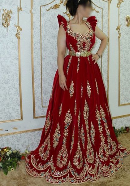 modest burgundy evening dresses applique backless 2023 algerian kaftan lace beaded long robe de soiree prom occasion gowns, Black;red
modest burgundy evening dresses applique backless 2023 algerian kaftan lace beaded long robe de soiree prom occasion gowns, Black;red