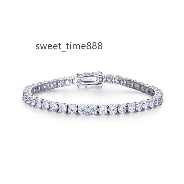 u02b selling 925 silver white gold plated jewelry 4mm moissanite diamond tennis bracelet
u02b selling 925 silver white gold plated jewelry 4mm moissanite diamond tennis bracelet