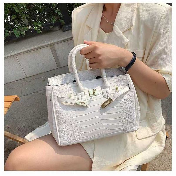 designer bag tote bag handbag crossbody bags single shoulder bag crocodile pattern bag genuine leather womens bag new style fashion bag wome
designer bag tote bag handbag crossbody bags single shoulder bag crocodile pattern bag genuine leather womens bag new style fashion bag wome