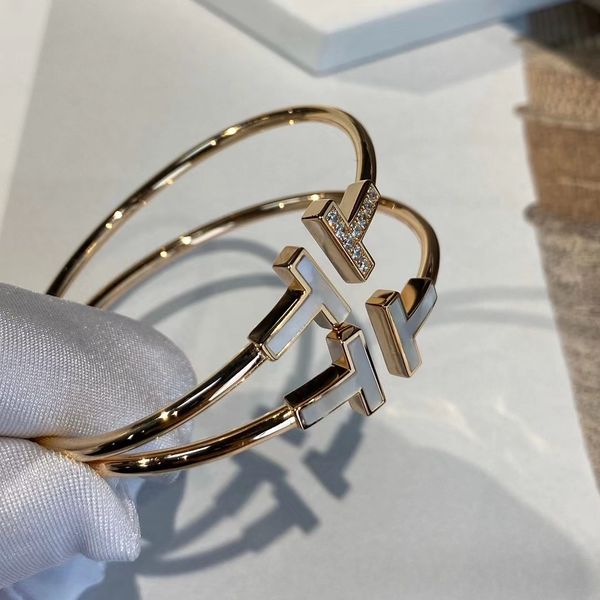 t home t-shaped open bracelet rose gold with diamond mesh red with diamond with white fritillary bracelet fashion style, Black
t home t-shaped open bracelet rose gold with diamond mesh red with diamond with white fritillary bracelet fashion style, Black
