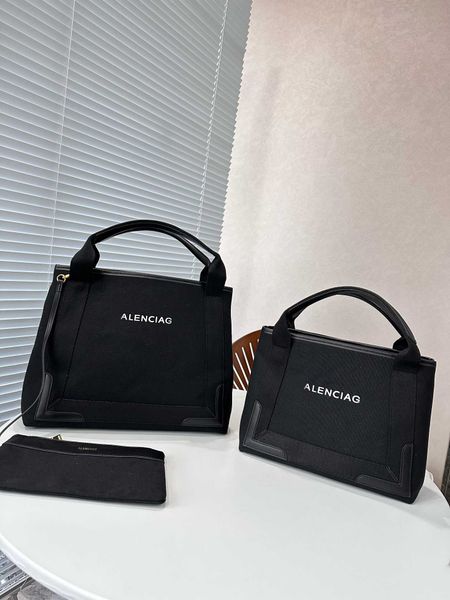 classic designer ladies canvas bag large capacity bag 2023 new summer tote bag women's one shoulder portable shopping bag
classic designer ladies canvas bag large capacity bag 2023 new summer tote bag women's one shoulder portable shopping bag
