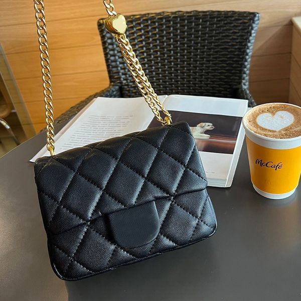 18cm classic crush heart bead mini black bags classic flap quilted adjustable shoulder strap gold metal hardware chain crossbody shoulder ha
18cm classic crush heart bead mini black bags classic flap quilted adjustable shoulder strap gold metal hardware chain crossbody shoulder ha