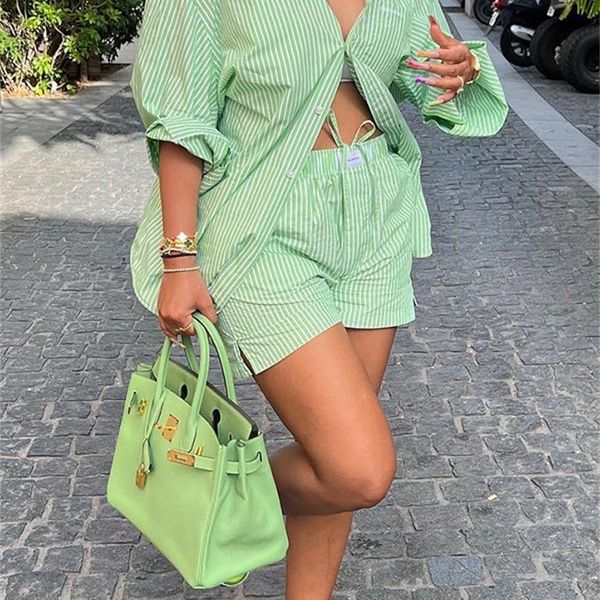 women's tracksuits vazn fashion street casual style sets short sleeve lapel shirt elastic short pants striped lady two piece set 230508, Gray
women's tracksuits vazn fashion street casual style sets short sleeve lapel shirt elastic short pants striped lady two piece set 230508, Gray
