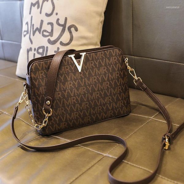 designers evening bags trend shoulder bag for women luxury designer crossbody messenger pu leather fashion female ladies plaid phone handbag
designers evening bags trend shoulder bag for women luxury designer crossbody messenger pu leather fashion female ladies plaid phone handbag