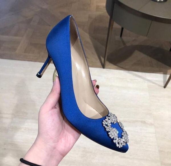 classic diamond-tipped satin high-heeled shoes square buckle shallow flat bridesmaid wedding shoes, Black
classic diamond-tipped satin high-heeled shoes square buckle shallow flat bridesmaid wedding shoes, Black