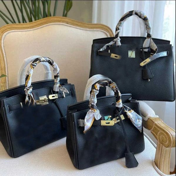 designer handbag leather platinum bag high-grade luxury shopping tote large capacity portable single shoulder crossbody standard bag
designer handbag leather platinum bag high-grade luxury shopping tote large capacity portable single shoulder crossbody standard bag