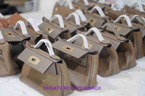 designer hremm 2424 kelys's bags for sale niche design premium 2424mini bag leather hand single shoulder messenger commuter with real l
designer hremm 2424 kelys's bags for sale niche design premium 2424mini bag leather hand single shoulder messenger commuter with real l