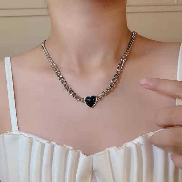 fashion black love heart chain pendant necklace ins hip hop niche design senior sweet cool collarbone bracelet
fashion black love heart chain pendant necklace ins hip hop niche design senior sweet cool collarbone bracelet