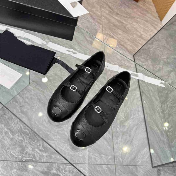 fashion dress shoes 2023 channel women leather high heel metal buckle letter logo wedding party business casual flat shoes 08-06, Black
fashion dress shoes 2023 channel women leather high heel metal buckle letter logo wedding party business casual flat shoes 08-06, Black