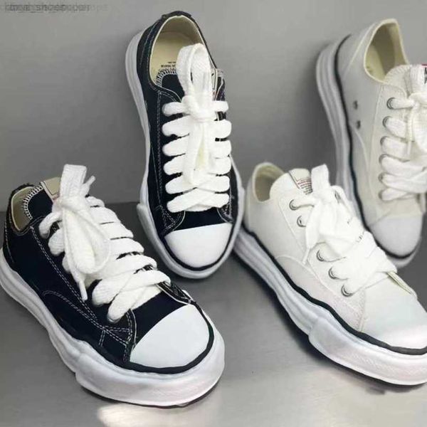 maison mihara yasuhiro sole canvas shoes men women toe cap black and white mmy shoes
maison mihara yasuhiro sole canvas shoes men women toe cap black and white mmy shoes