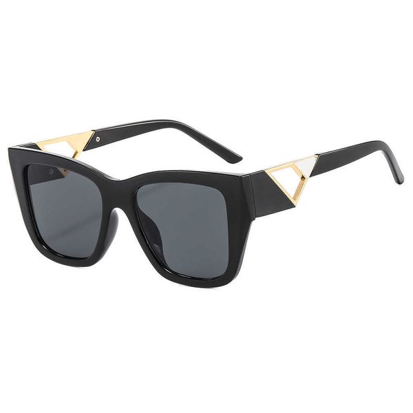 new ins personalized quick selling hollow mirror legs fashion men's and women's travel sunshade color matching sunglasses, White;black
new ins personalized quick selling hollow mirror legs fashion men's and women's travel sunshade color matching sunglasses, White;black