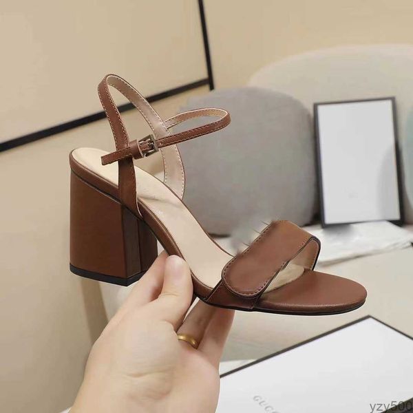 2023 women's fashion short heels luxury sandals chunky heels leather 8cm office lady casual summer holiday beach heels shoe lady black
2023 women's fashion short heels luxury sandals chunky heels leather 8cm office lady casual summer holiday beach heels shoe lady black