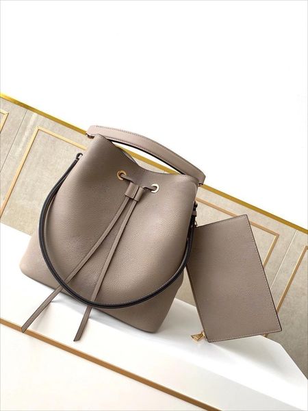 5a designer bucket bag leather shoulder lady bags fashion handbags purses crossbody women classic women bags
5a designer bucket bag leather shoulder lady bags fashion handbags purses crossbody women classic women bags