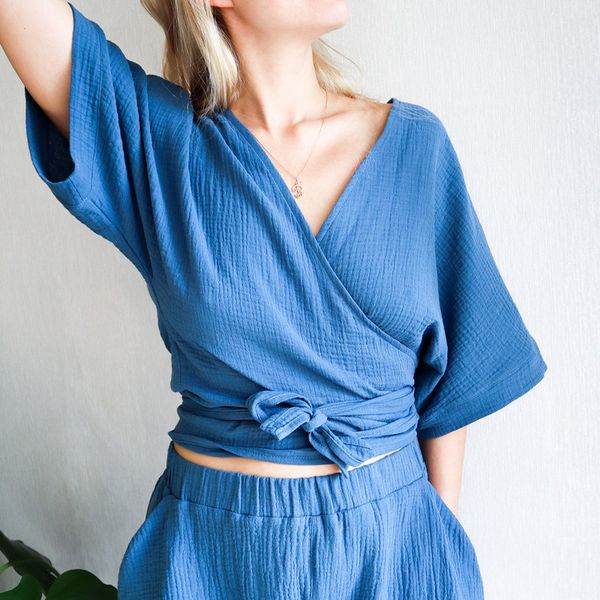 women's tshirt 100 cotton women retro summer muslin boho wrap with kimono sleeves casual double gauze vneck blouse 230510, White
women's tshirt 100 cotton women retro summer muslin boho wrap with kimono sleeves casual double gauze vneck blouse 230510, White