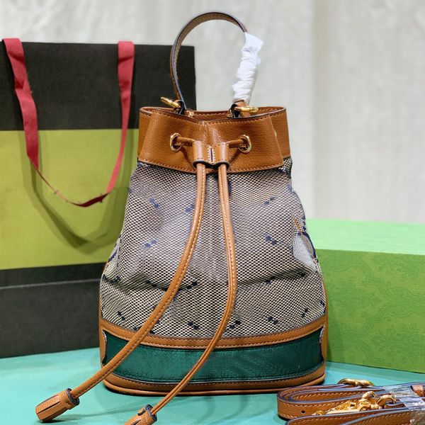 vintage bucket bag crossbody handbags women shoulder bags canvas leather letter drawstring binding cell phone pocket gold hardware adjustabl
vintage bucket bag crossbody handbags women shoulder bags canvas leather letter drawstring binding cell phone pocket gold hardware adjustabl