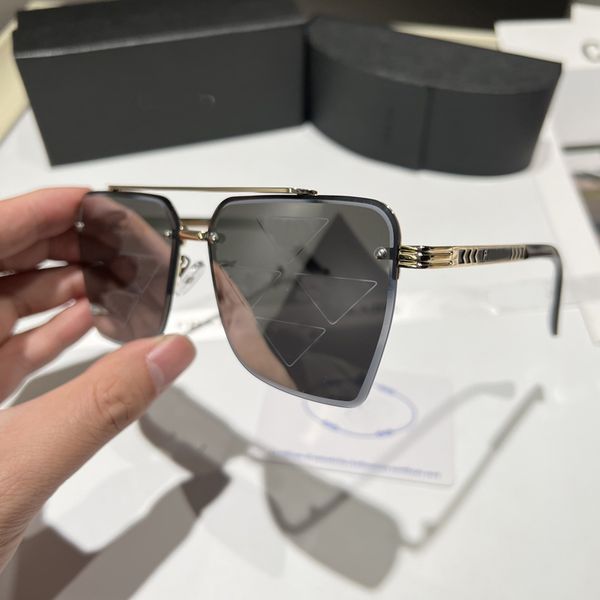 fashion designer summer sunglasses full frame glasses letter pattern design for man woman with box 7877, White;black
fashion designer summer sunglasses full frame glasses letter pattern design for man woman with box 7877, White;black