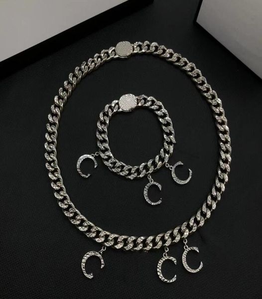 designer letter pendant necklaces fashion thick chain couples jewelled necklaces luxury stainless steel valentine day couple gifts4304446, Silver
designer letter pendant necklaces fashion thick chain couples jewelled necklaces luxury stainless steel valentine day couple gifts4304446, Silver