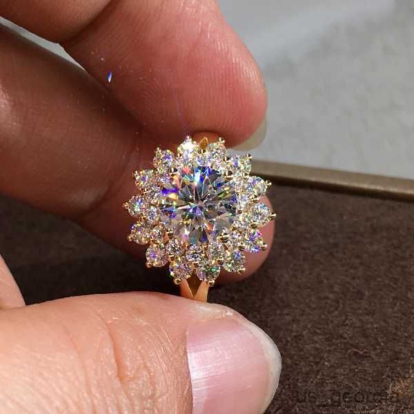 band rings luxury female white zircon stone ring cute gold silver color engagement ring charm bride crystal flower wedding rings for women
band rings luxury female white zircon stone ring cute gold silver color engagement ring charm bride crystal flower wedding rings for women