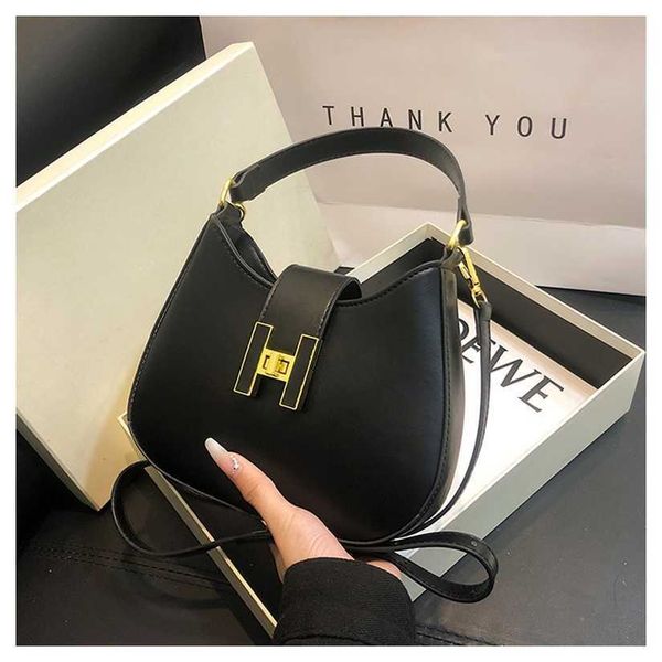 18% off 2023 fashion hbag advanced fashionable portable bag for women in spring summer a small group of westernized new moon casual and vers
18% off 2023 fashion hbag advanced fashionable portable bag for women in spring summer a small group of westernized new moon casual and vers