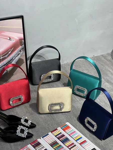 evening bag luxury designer satin diamond square crystal shiny rhinestone wedding party clutch purse shoulder crossbody 230317
evening bag luxury designer satin diamond square crystal shiny rhinestone wedding party clutch purse shoulder crossbody 230317