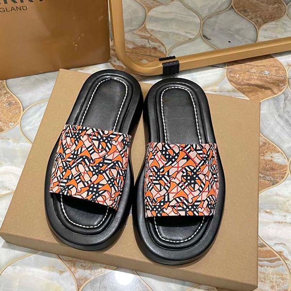 fashion women's slippers luxury designer sandals leather rubber beach shoes flat sole jelly flip flop letters slides, Black
fashion women's slippers luxury designer sandals leather rubber beach shoes flat sole jelly flip flop letters slides, Black
