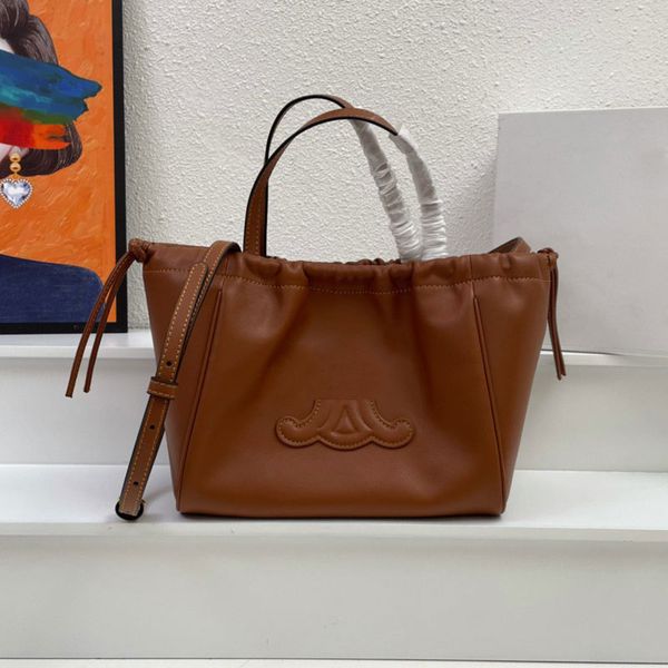 designer drawstring tote bag leather shoulder bag classic large capacity crossbody bag teen triomphe solid letter shopping bag womens handba
designer drawstring tote bag leather shoulder bag classic large capacity crossbody bag teen triomphe solid letter shopping bag womens handba
