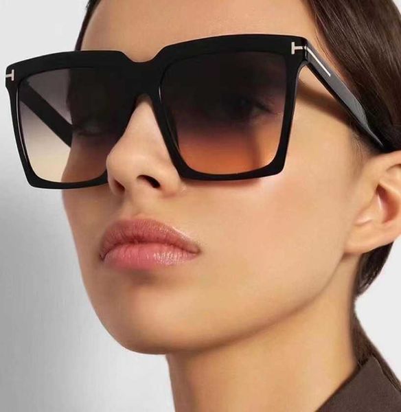 new fashion sunshade sunglasses with large black frame for men and women's personalized wear and anti glasses, White;black
new fashion sunshade sunglasses with large black frame for men and women's personalized wear and anti glasses, White;black