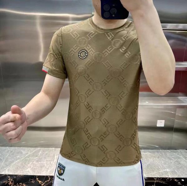 designer 2023 2023 men's summer new men's embroidered round neck dark jacquard ice silk fashion short sleeve t-shirt, White;black
designer 2023 2023 men's summer new men's embroidered round neck dark jacquard ice silk fashion short sleeve t-shirt, White;black
