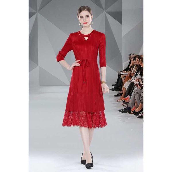 pleated women's sanzhai 2023 spring and autumn high end lace splice skirt slim dress dresses casual, Black;gray
pleated women's sanzhai 2023 spring and autumn high end lace splice skirt slim dress dresses casual, Black;gray