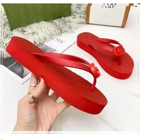 2023 women's chevron thong sandal designer slides flip flop fashion slides with double g textured patterns rubber bottom beach slippers, Black
2023 women's chevron thong sandal designer slides flip flop fashion slides with double g textured patterns rubber bottom beach slippers, Black