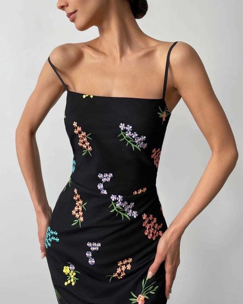 evening temperament lady mesh embroidery suspender maxi dress none sleeves shape dresses for women dressed sale, Black;gray
evening temperament lady mesh embroidery suspender maxi dress none sleeves shape dresses for women dressed sale, Black;gray