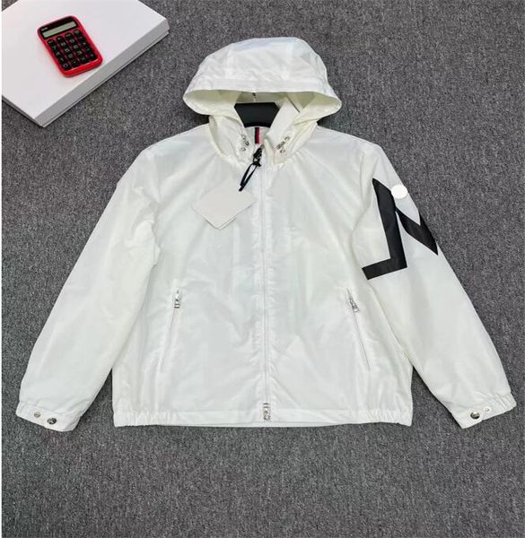 "fetuque" franch luxury brand windbreaker mens hooded jacket lightweight sun protection clothing spring jackets sleeve arm nfc fun, Black
"fetuque" franch luxury brand windbreaker mens hooded jacket lightweight sun protection clothing spring jackets sleeve arm nfc fun, Black