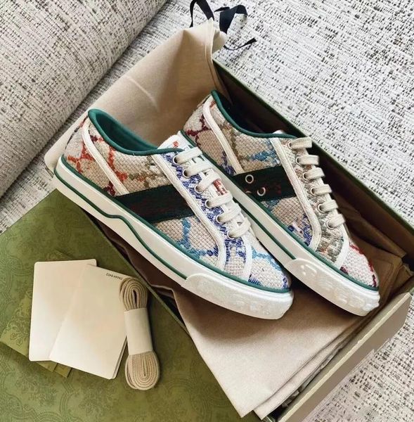 ggity tennis 1977 23s/s canvas casual shoes luxurys designer womens shoe italy green and red web stripe rubber sole for stretch cotton low p, Black
ggity tennis 1977 23s/s canvas casual shoes luxurys designer womens shoe italy green and red web stripe rubber sole for stretch cotton low p, Black