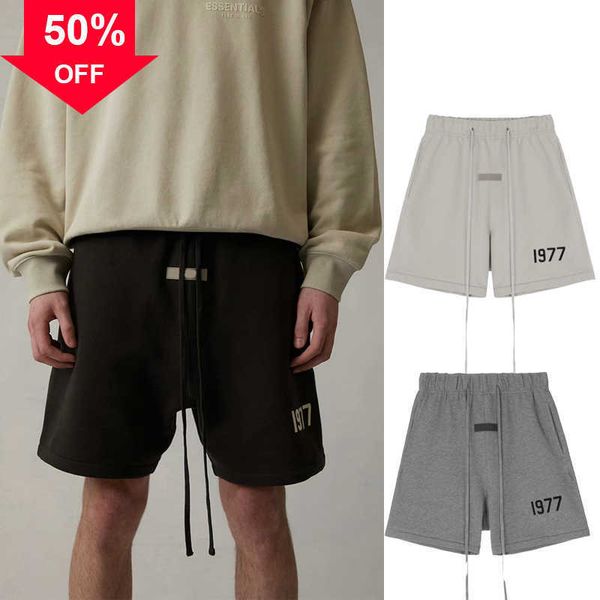 esigner summer streetwear mens shorts classic letter 1977 loose drawstring oversize high street sweatshorts joggers sports hip hop trousers, White;black
esigner summer streetwear mens shorts classic letter 1977 loose drawstring oversize high street sweatshorts joggers sports hip hop trousers, White;black