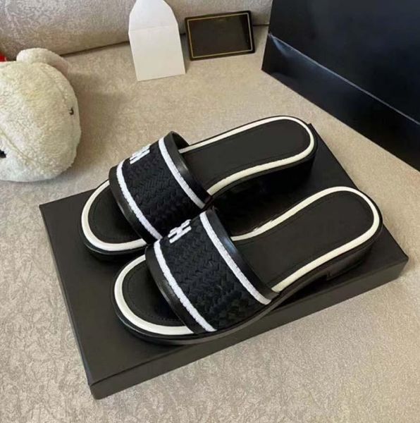 designer slipper sandal beach luxury women slippers ladies wool slides winter fur fluffy furry warm letters comfortable fuzzy girl flip flop, Black
designer slipper sandal beach luxury women slippers ladies wool slides winter fur fluffy furry warm letters comfortable fuzzy girl flip flop, Black