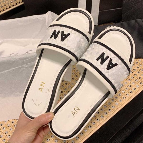 embroidered woven slippers 2023 spring and summer new color-blocked alphabet rhombus home style sandals, Black
embroidered woven slippers 2023 spring and summer new color-blocked alphabet rhombus home style sandals, Black