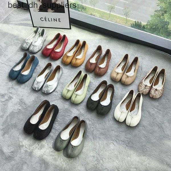 mm6 niche split toe shoes for women xiatabi horseshoe majira pig hoof genuine leather ballet flat shoes shallow cut single shoes, Black
mm6 niche split toe shoes for women xiatabi horseshoe majira pig hoof genuine leather ballet flat shoes shallow cut single shoes, Black