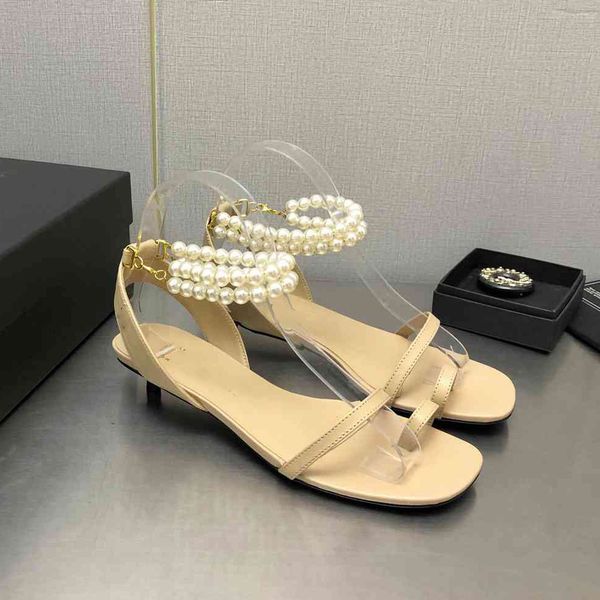2023 designer channel outdoor beach shoes cc fashion luxury women's flop slippers classic slide casual sandals z42
2023 designer channel outdoor beach shoes cc fashion luxury women's flop slippers classic slide casual sandals z42